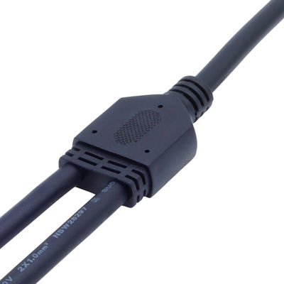 Konektor tipe Y tipe hitam IP67 Waterproof 8A Current Rating untuk aplikasi 250V